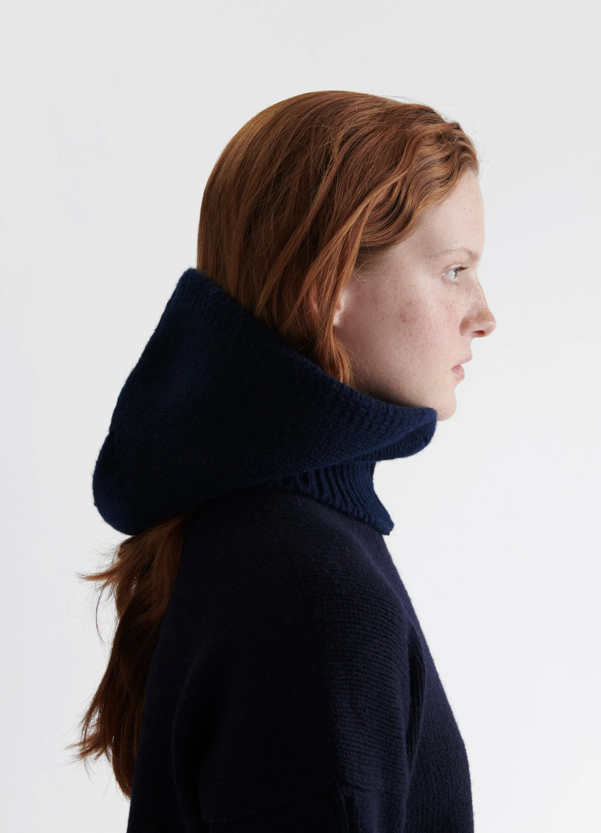 Hand Knit Geelong Hood in Navy