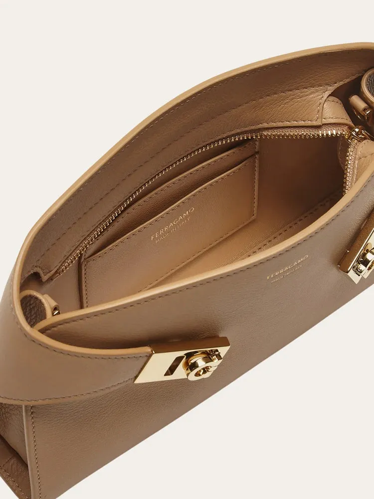 Hug Crossbody Bag in Light Camel