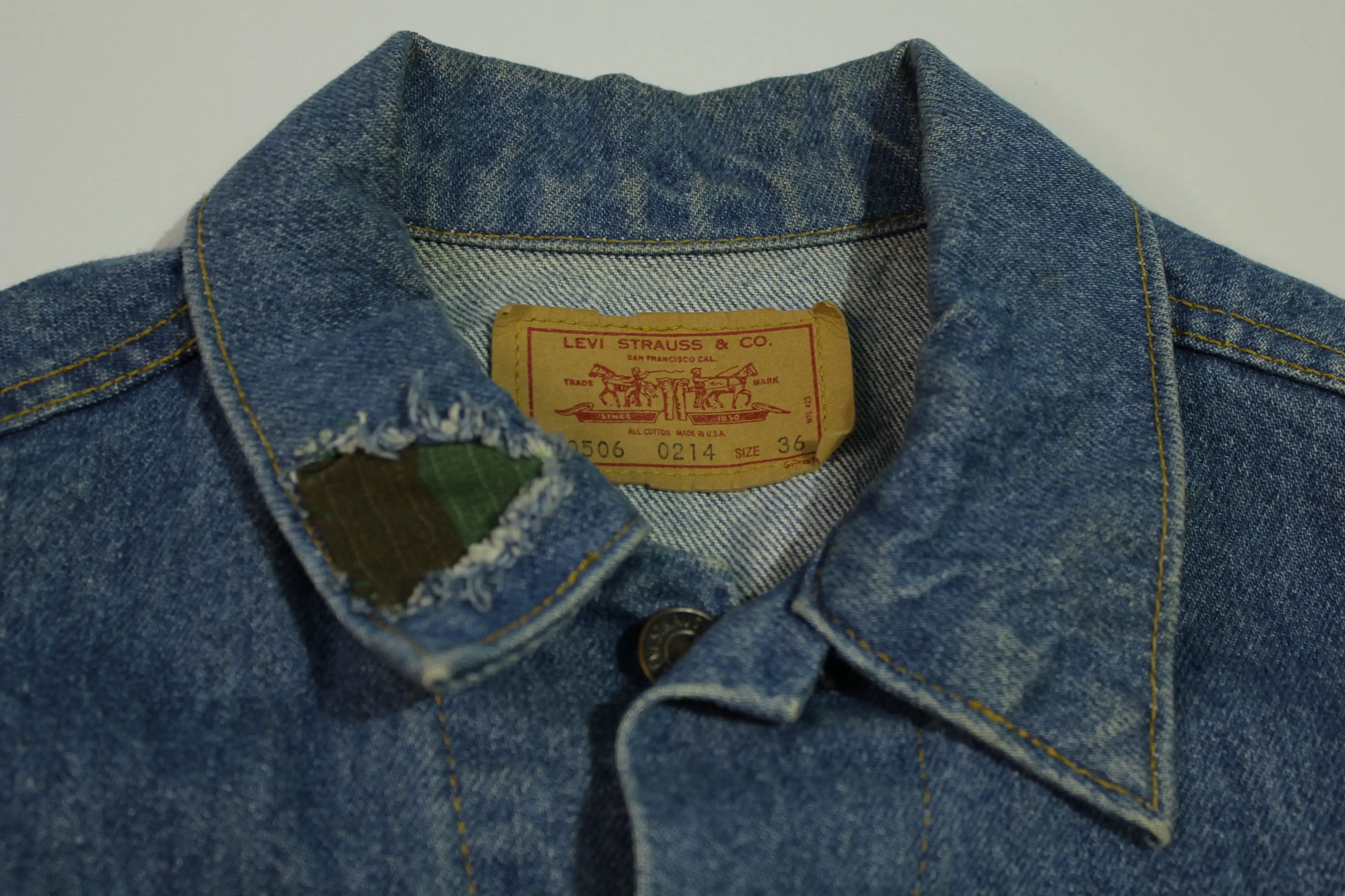 Levis Vintage 80's 70506 0214 Denim 4 Pocket Made in USA Jean Jacket