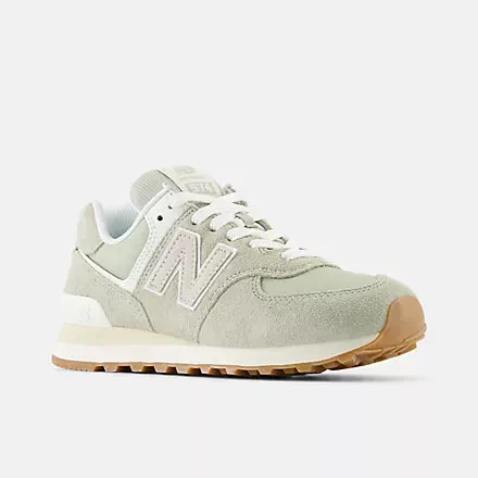 New Balance Women's 574 Shoe