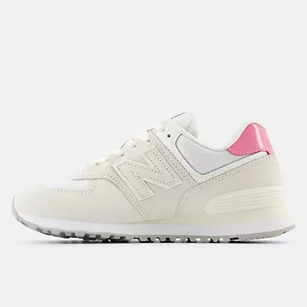 New Balance Women's 574 Shoe