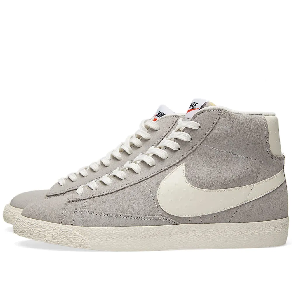 Nike Blazer Mid PRM VNTGWolf Grey, Sail & White