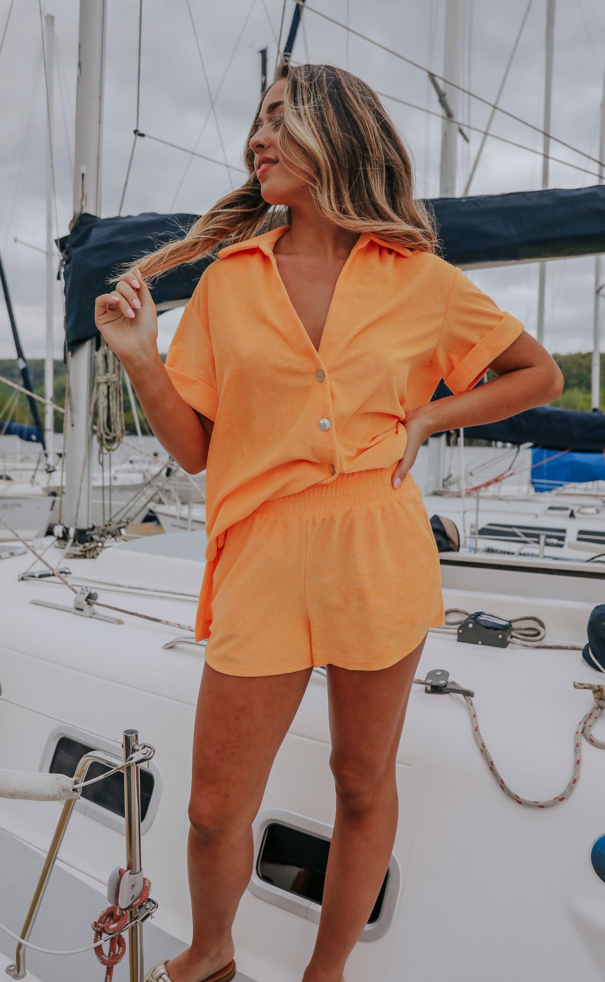 show me your mumu: russell shorts - orange