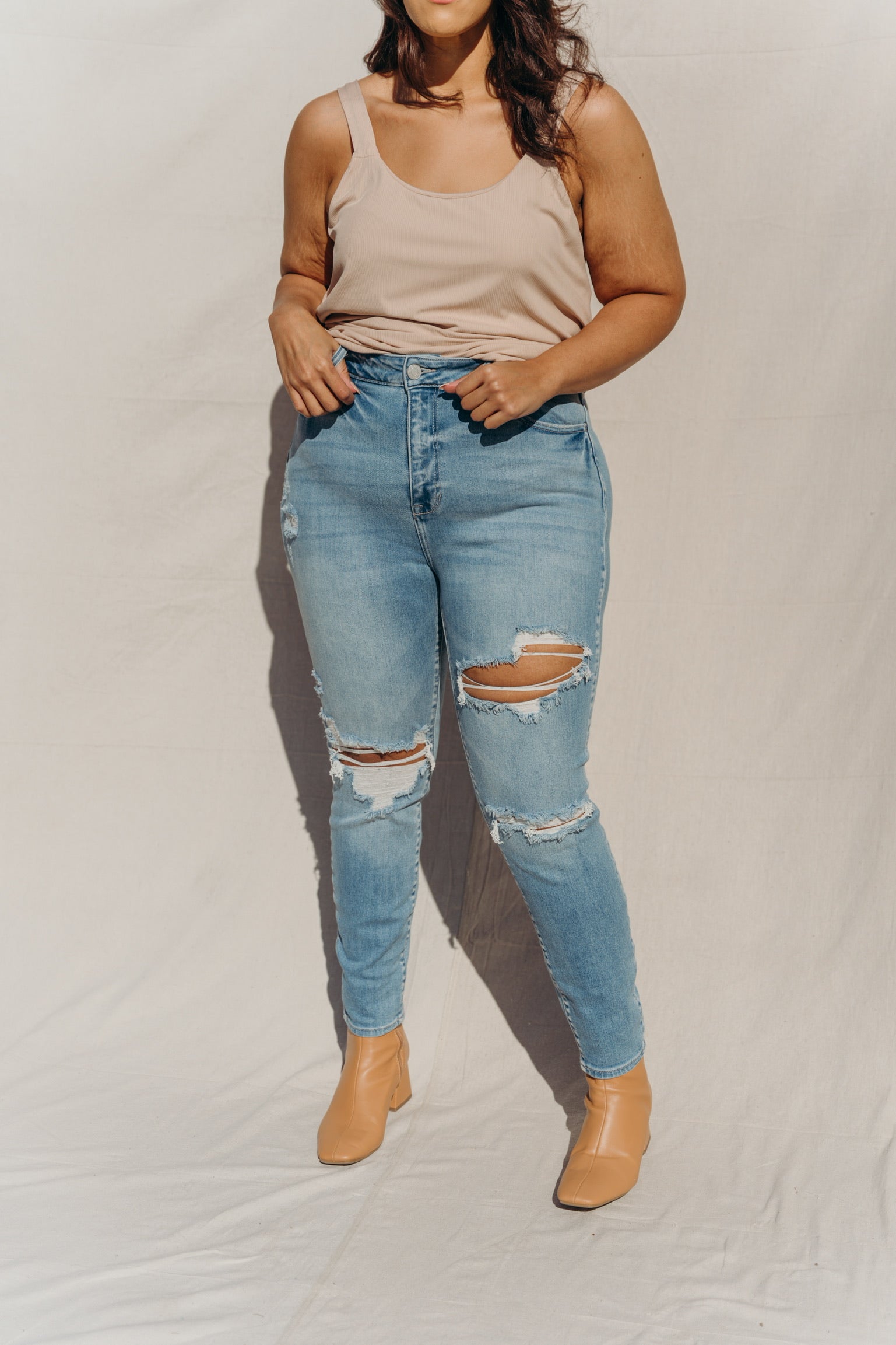 SIZE 22 PLUS SIZE Fallon Distressed Skinny Jeans