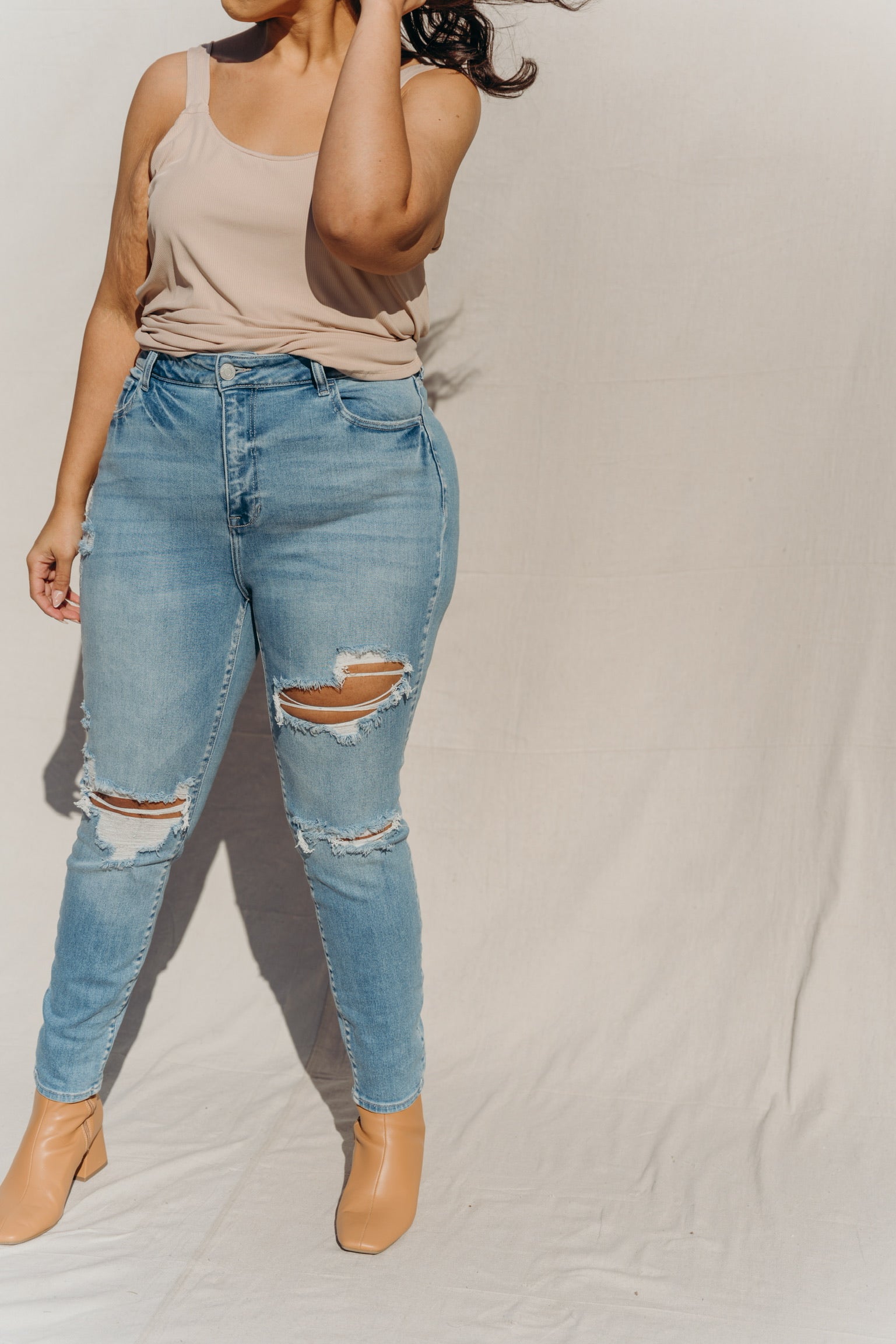 SIZE 22 PLUS SIZE Fallon Distressed Skinny Jeans