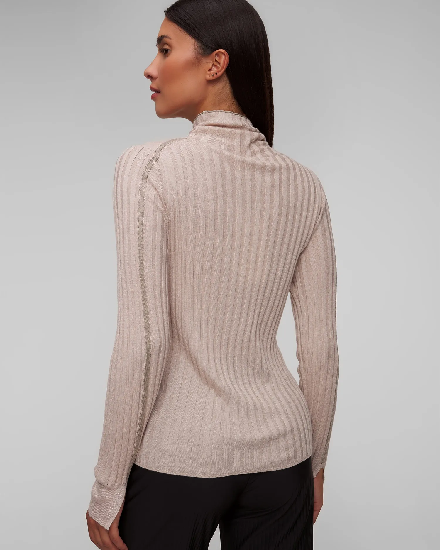 Women’s beige sweater with viscose Sportalm 1854508776-string